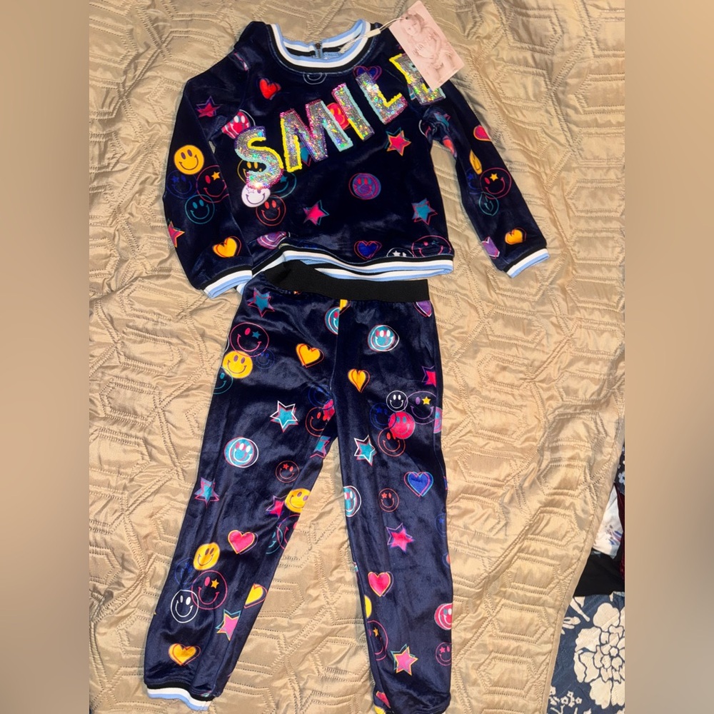 Baby Sara(by Sara Sara)Fleece Lounge Set😎 Top is NWT